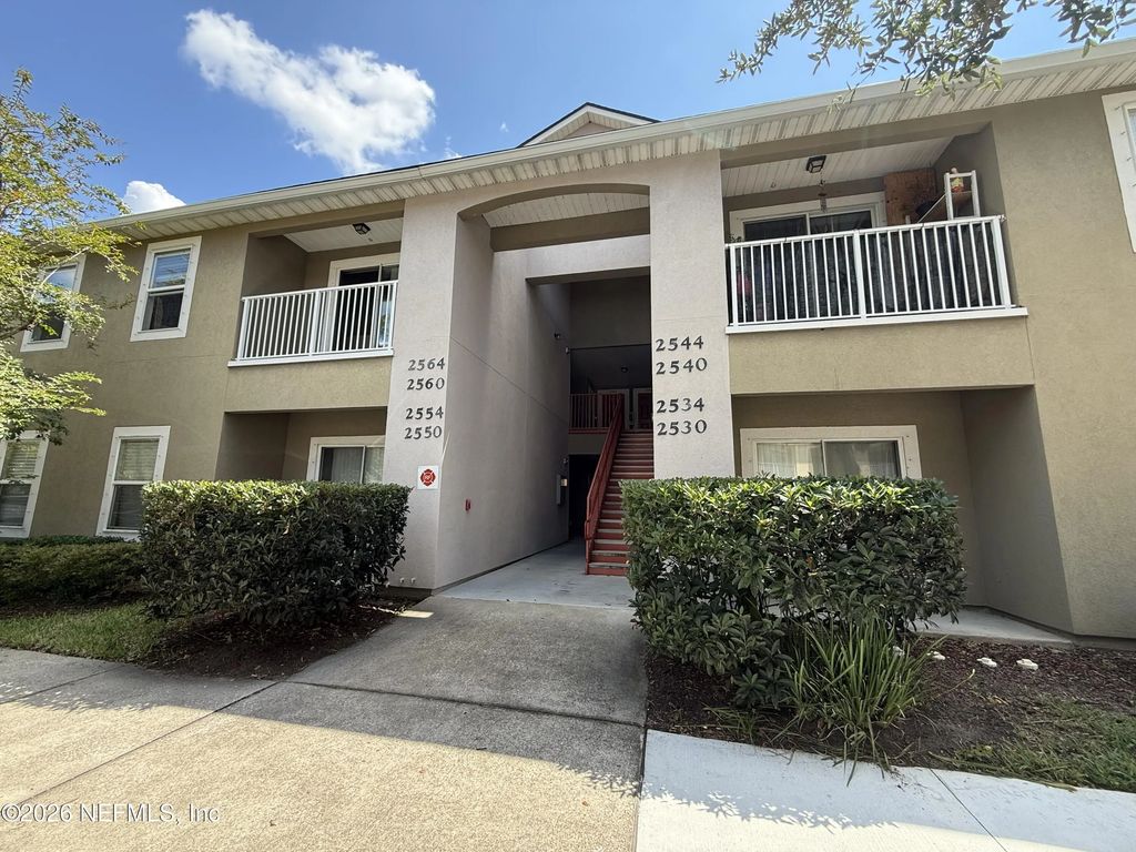 2564 Golden Lake Loop, St. Augustine