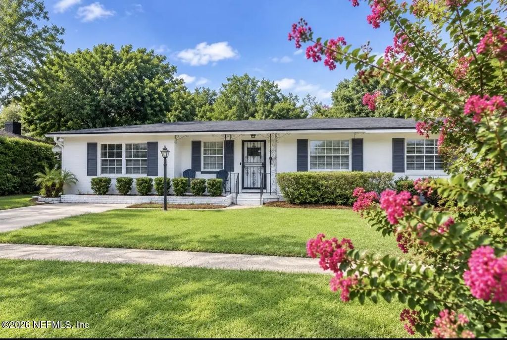 2443 Cedar Shores Circle, Jacksonville