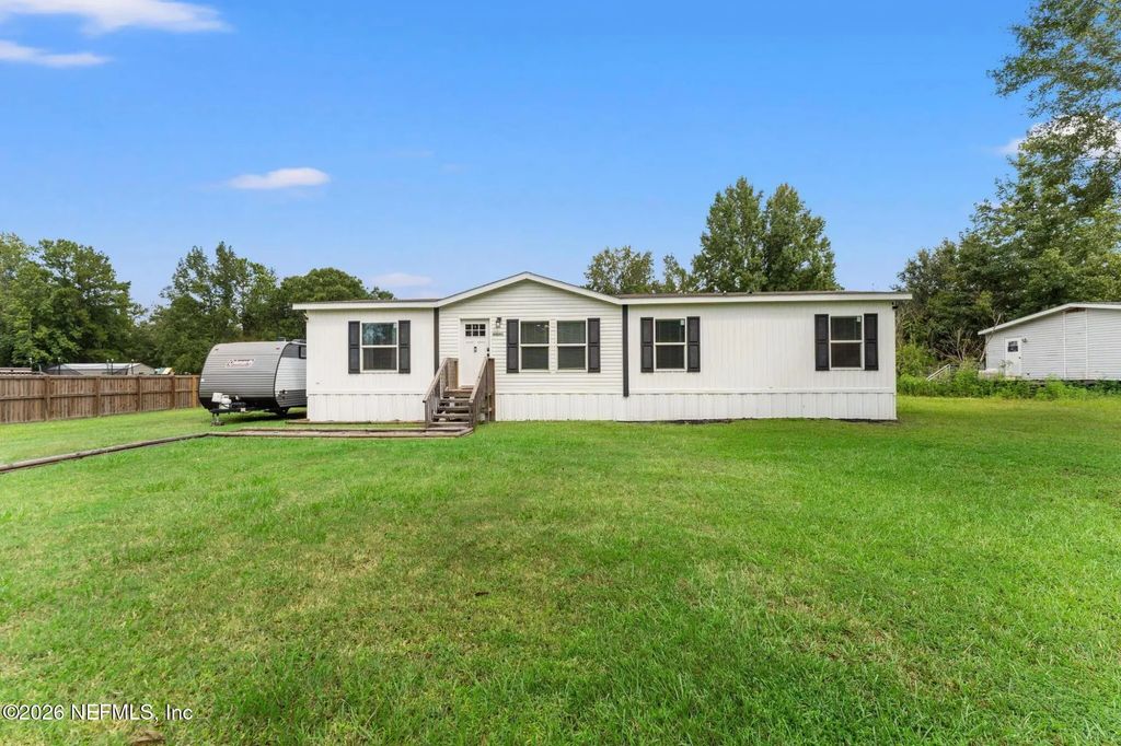 44043 Red Oak Court, Callahan