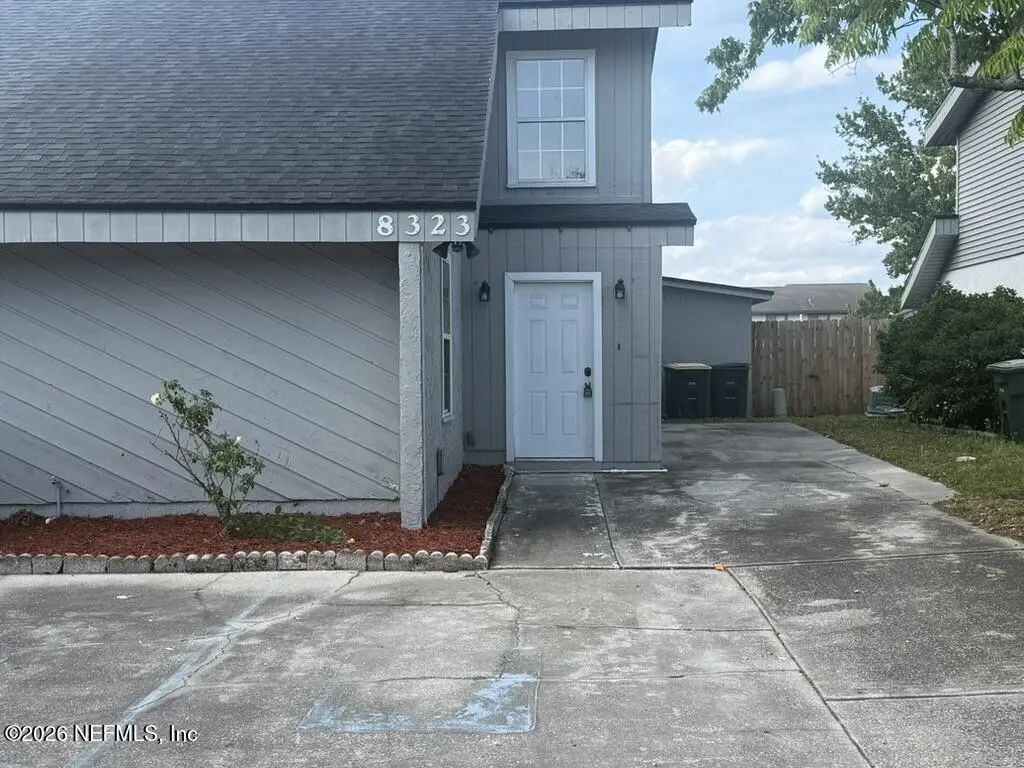 8323 Century Point Drive N, Jacksonville