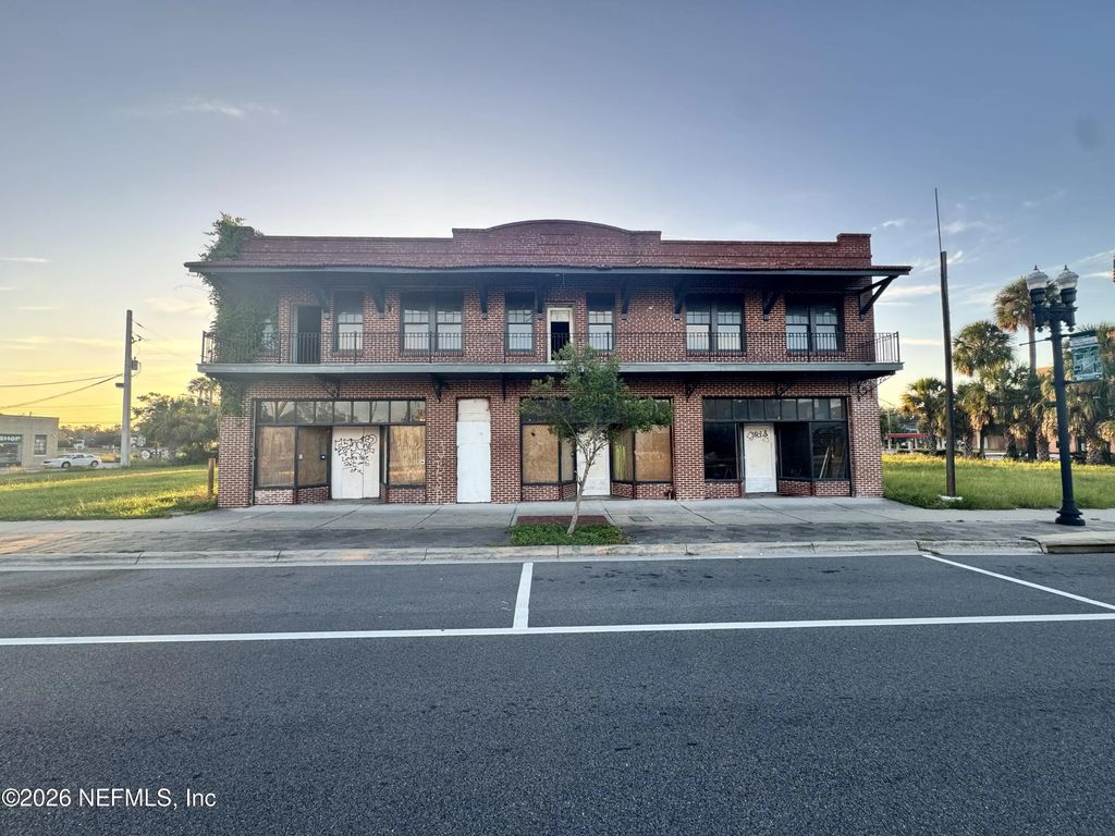 1637 N Main Street, Jacksonville