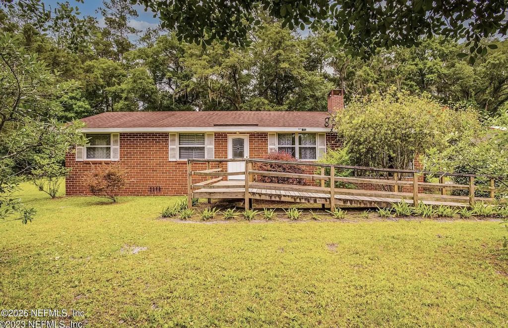 450370 State Road 200, Callahan