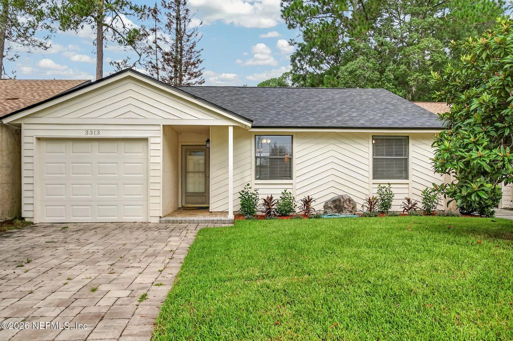 3313 W Donzi Way, Jacksonville