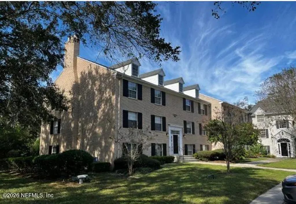 4301 Plaza Gate Lane S 301, Jacksonville