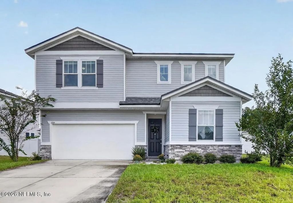 4564 Pine Ridge Parkway, Middleburg