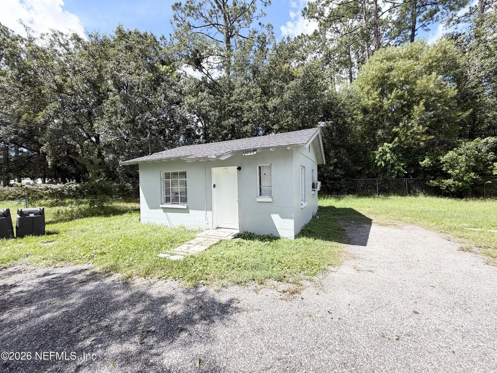 2056 Navaho Avenue, Jacksonville