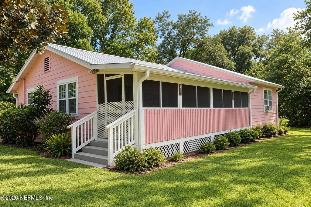 8231 Swan Lake Road, Melrose
