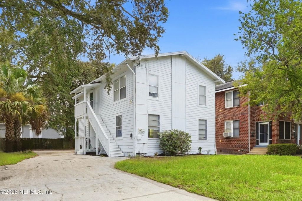 2876 College Street, Jacksonville