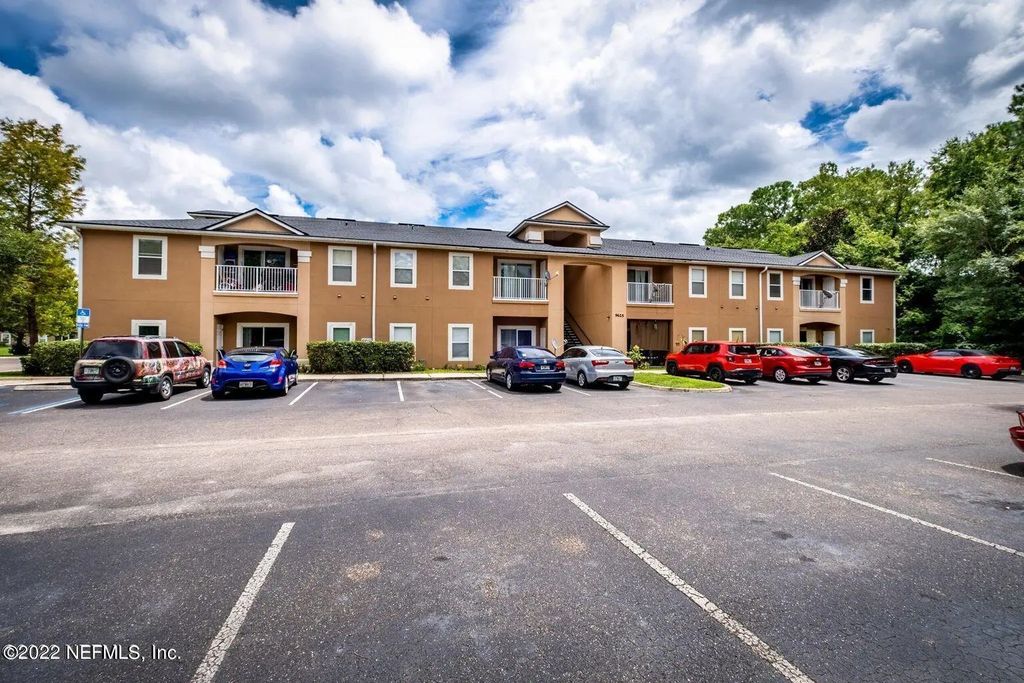9625 Amarante Way 13, Jacksonville