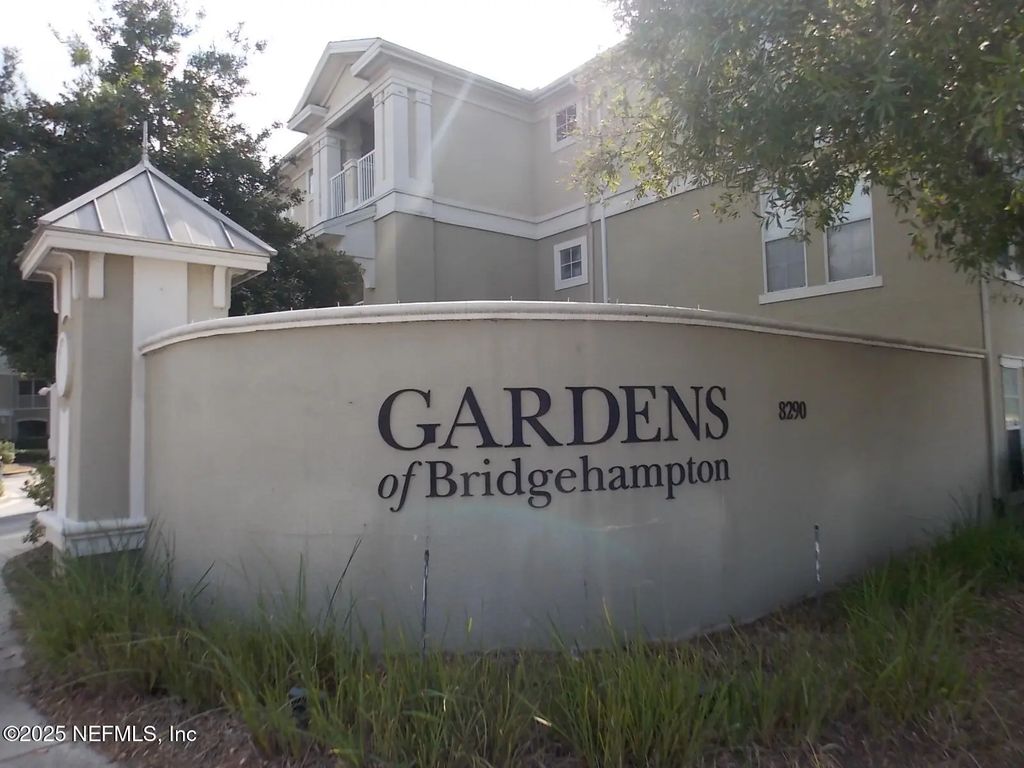 8290 Gate Parkway W 1117, Jacksonville