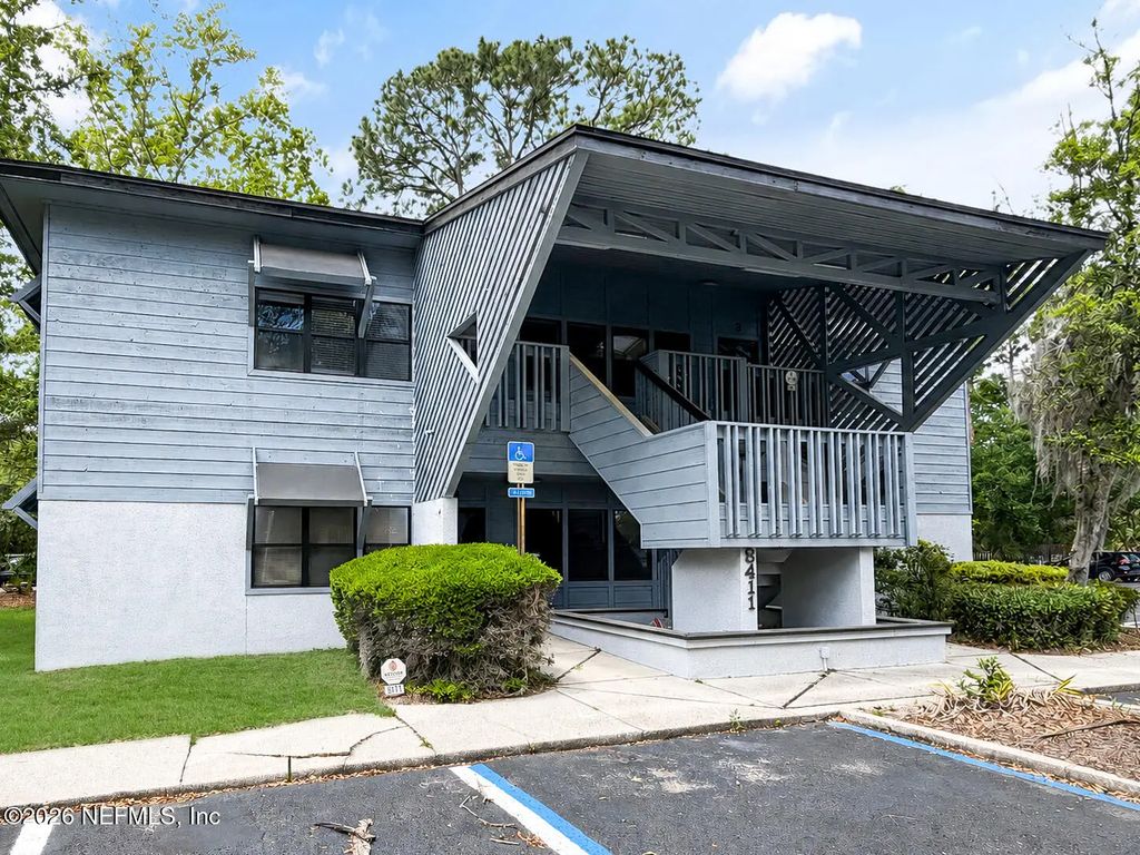 8411 Baymeadows Way, Jacksonville
