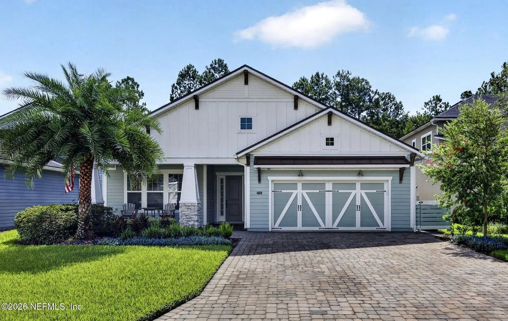 215 Freshwater Drive, St. Johns