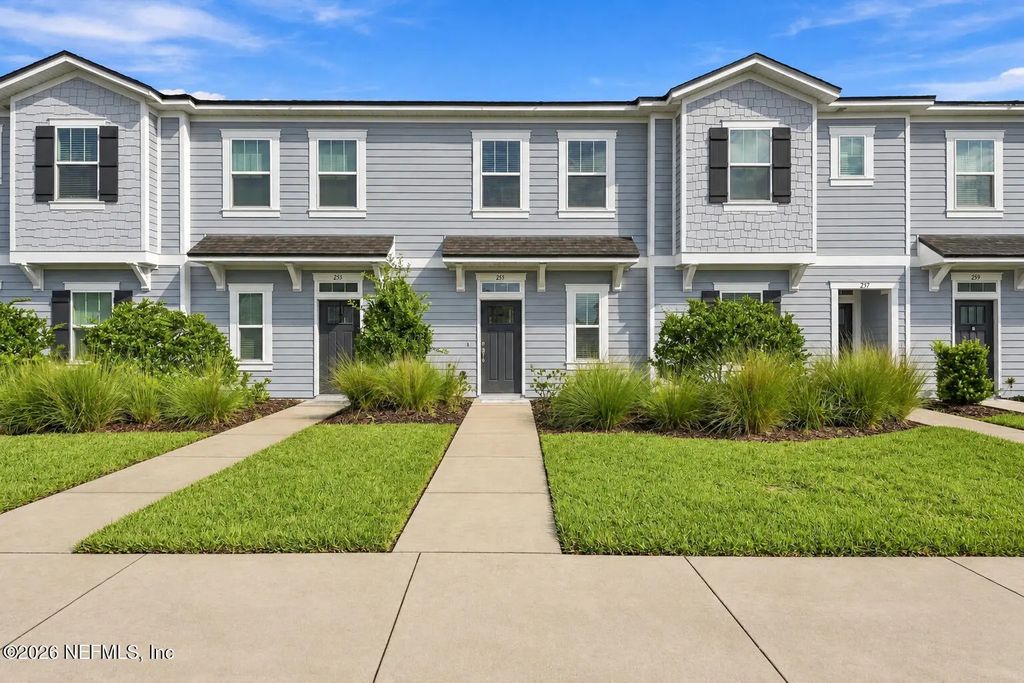 255 Annies Place, Jacksonville