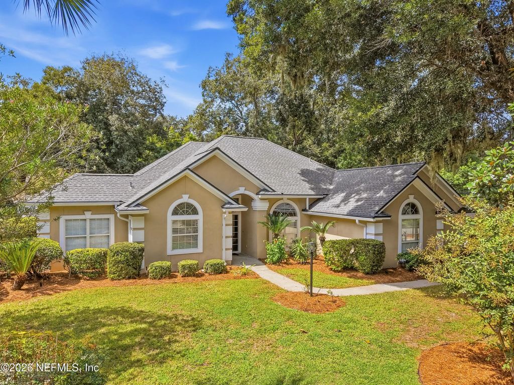2831 Park Square Place E, Fernandina Beach