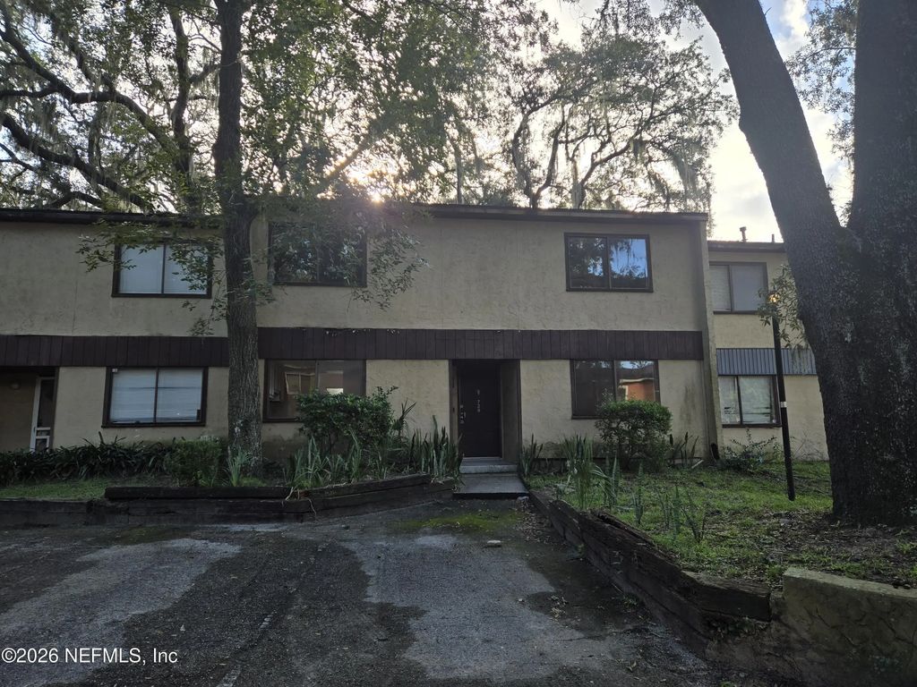 729 Oaks Field Road K3-2, Jacksonville
