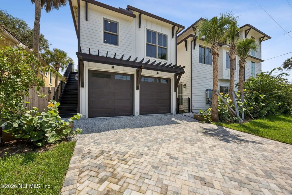 265 12th Garage Apt, Atlantic Beach