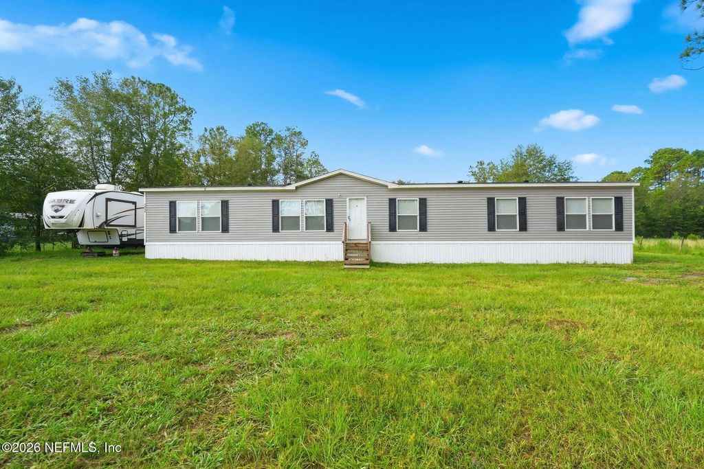 3448 Driver Lane, Middleburg