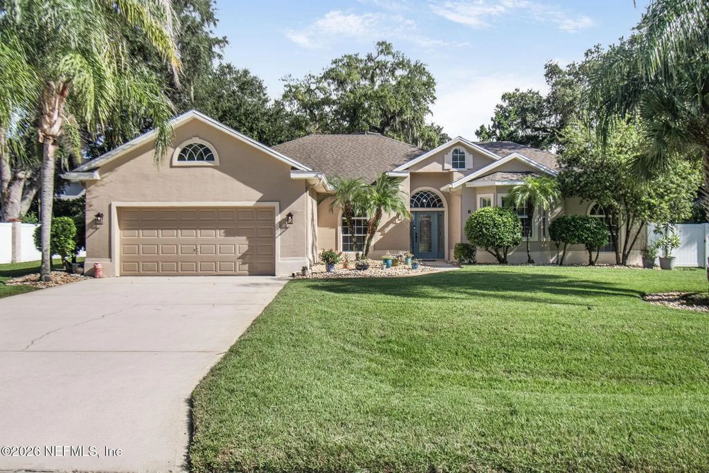 8 River Oaks Way, Palm Coast