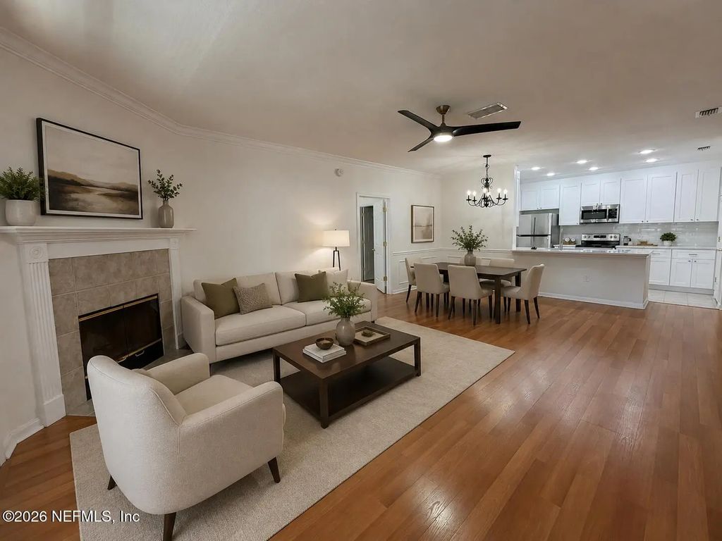 10901 Burnt Mill Road 406, Jacksonville