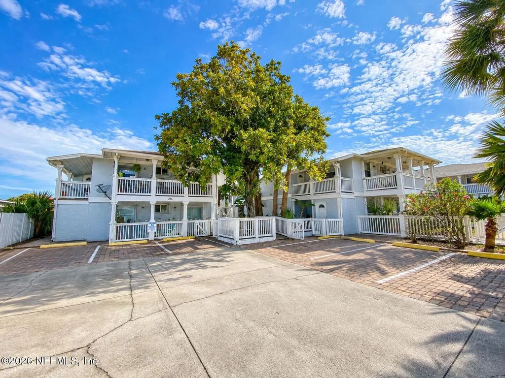 213 S 12th Avenue A, Jacksonville Beach