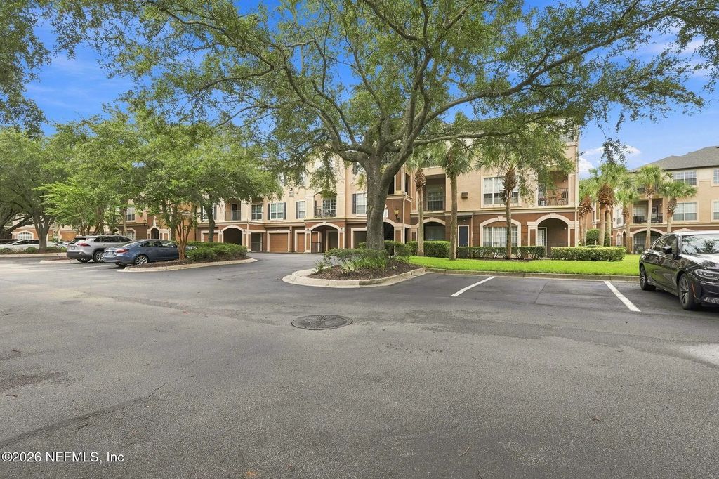 10961 Burnt Mill Road 614, Jacksonville