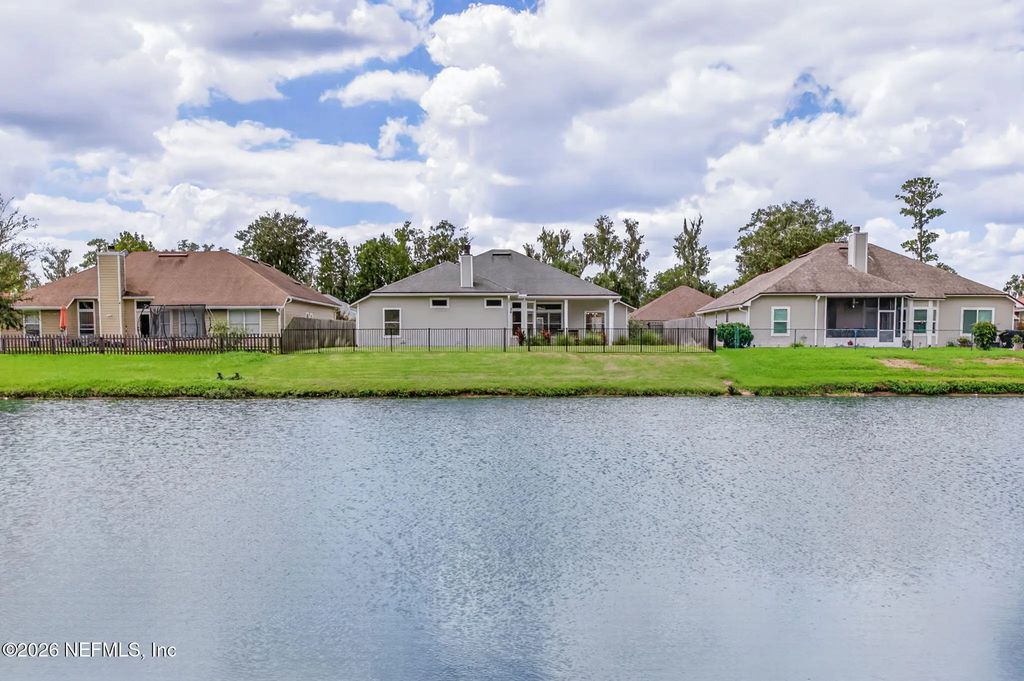 1919 Captiva Drive, Middleburg