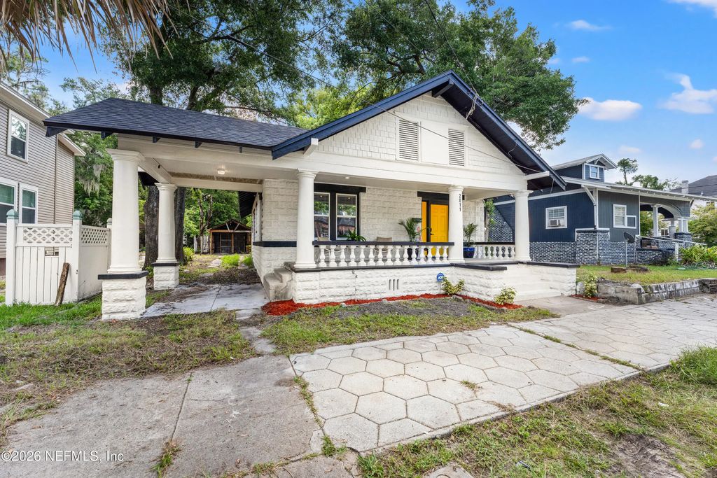 2811 N Market Street, Jacksonville