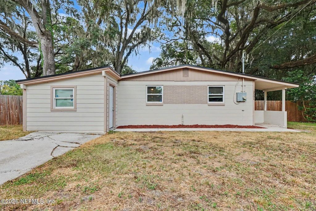 2501 Red Robin Drive E, Jacksonville