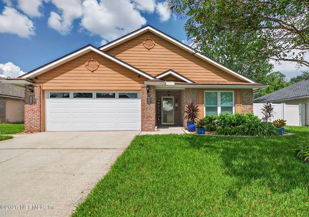 1350 Summit Oaks Drive W, Jacksonville