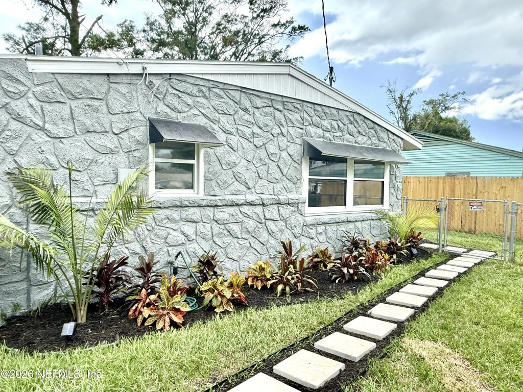 5514 Green Forest Drive, Jacksonville