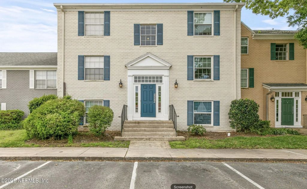 4330 Plaza Gate Lane S 102, Jacksonville