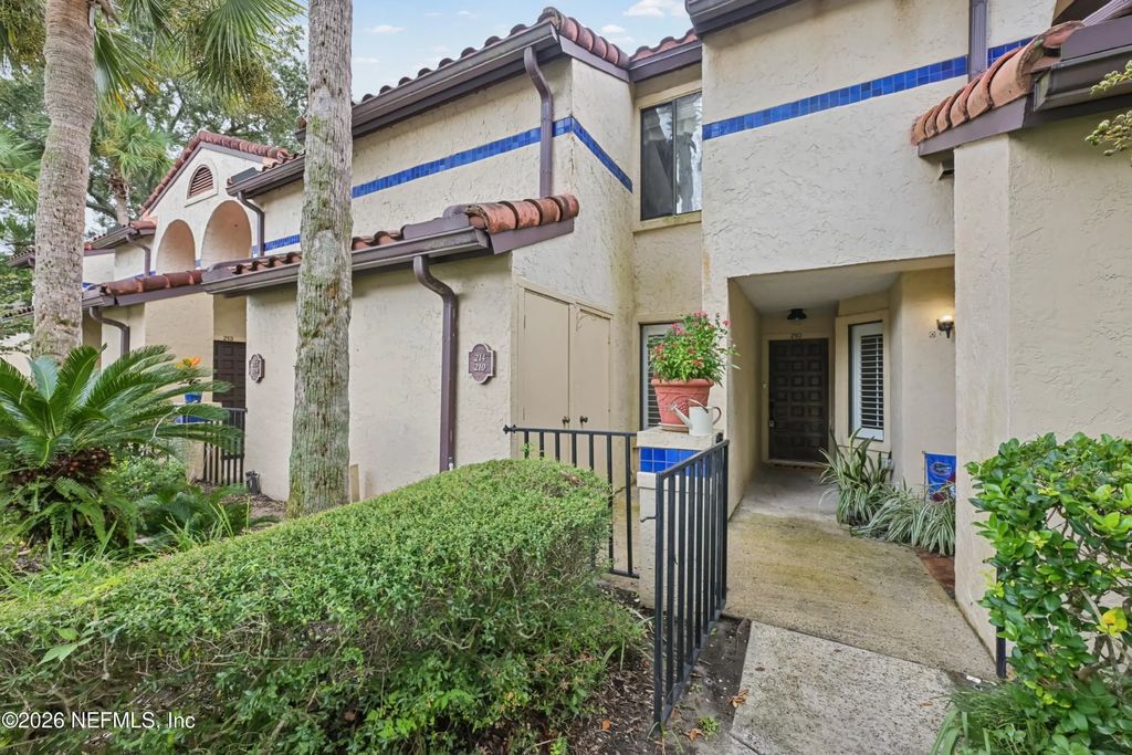 3809 Lavista Circle 210, Jacksonville