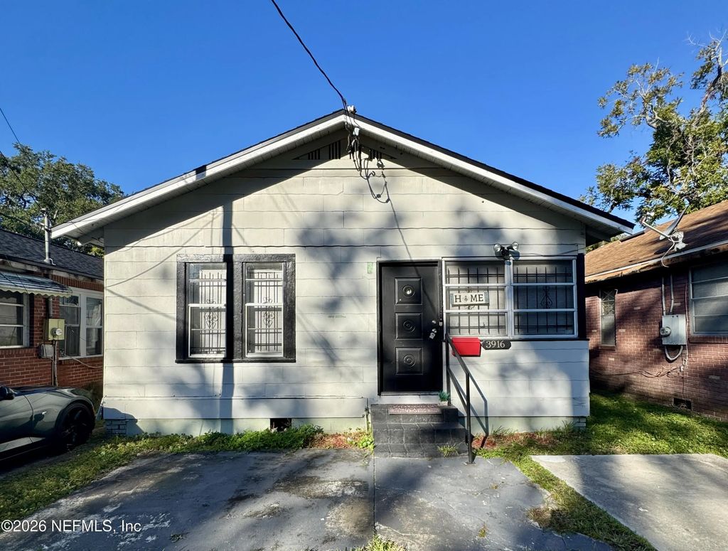 3916 N Davis Street, Jacksonville