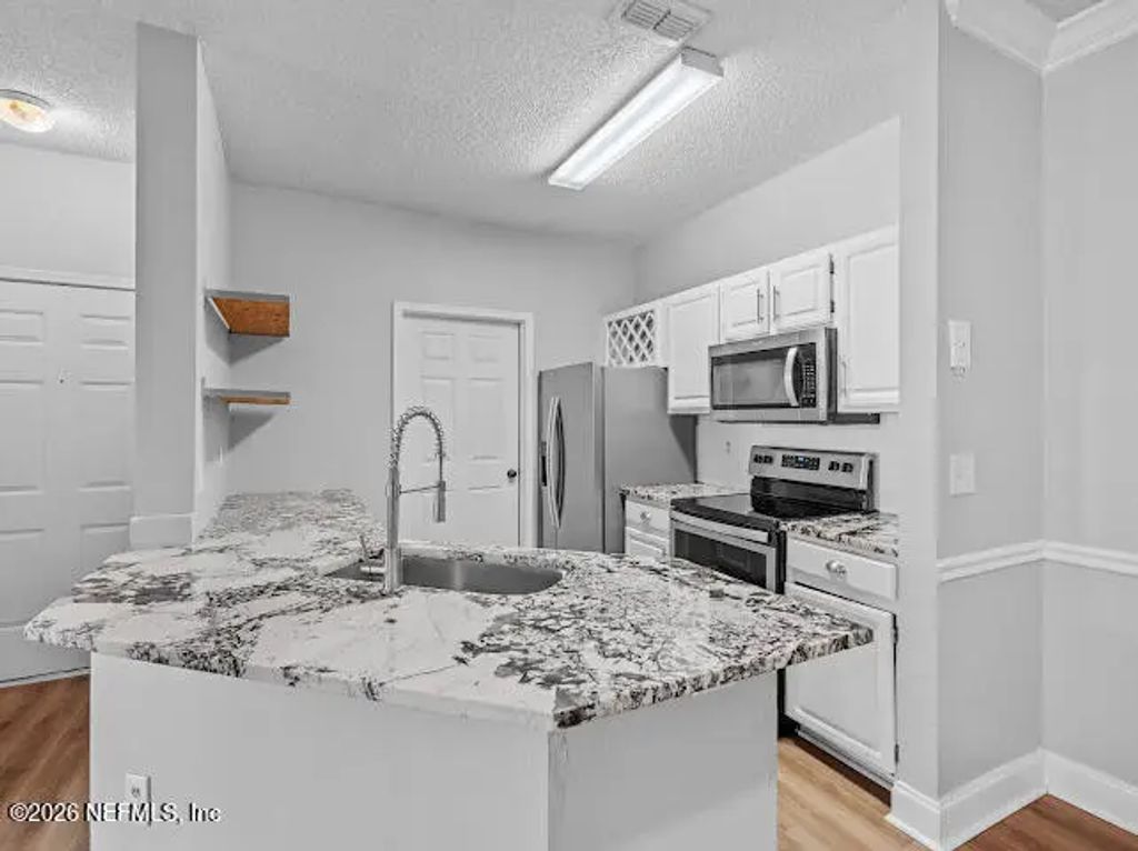 10000 Gate Parkway N 1615, Jacksonville
