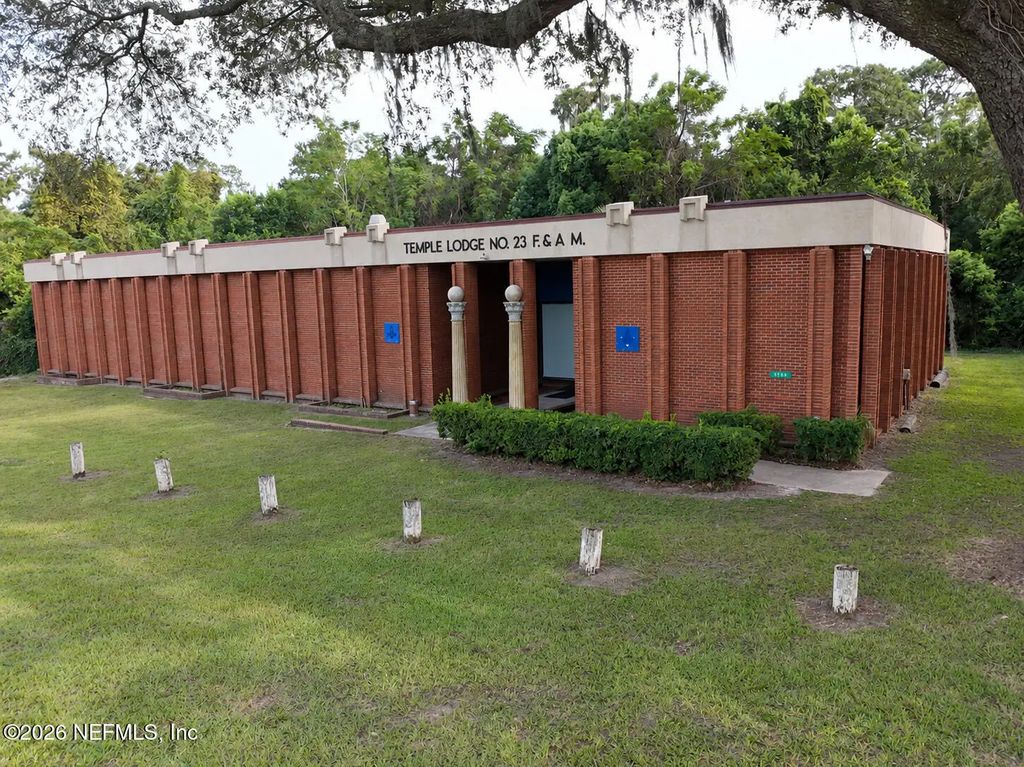 5700 Colcord Avenue, Jacksonville