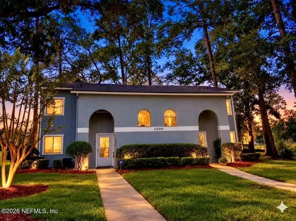 3270 Ricky Drive 1202, Jacksonville