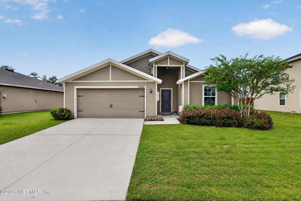 8566 Newnan Lake Drive, Macclenny