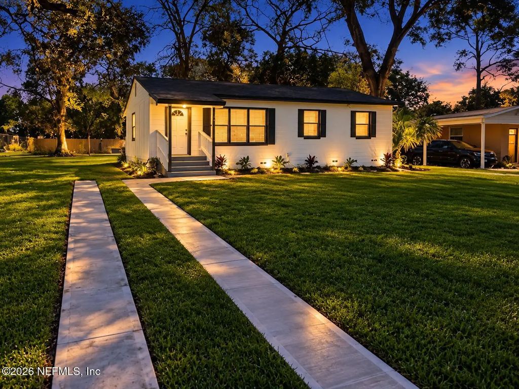 10521 Briarcliff Road E, Jacksonville