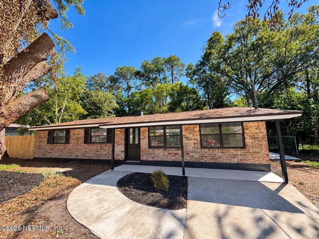 8382 Fury Drive, Jacksonville