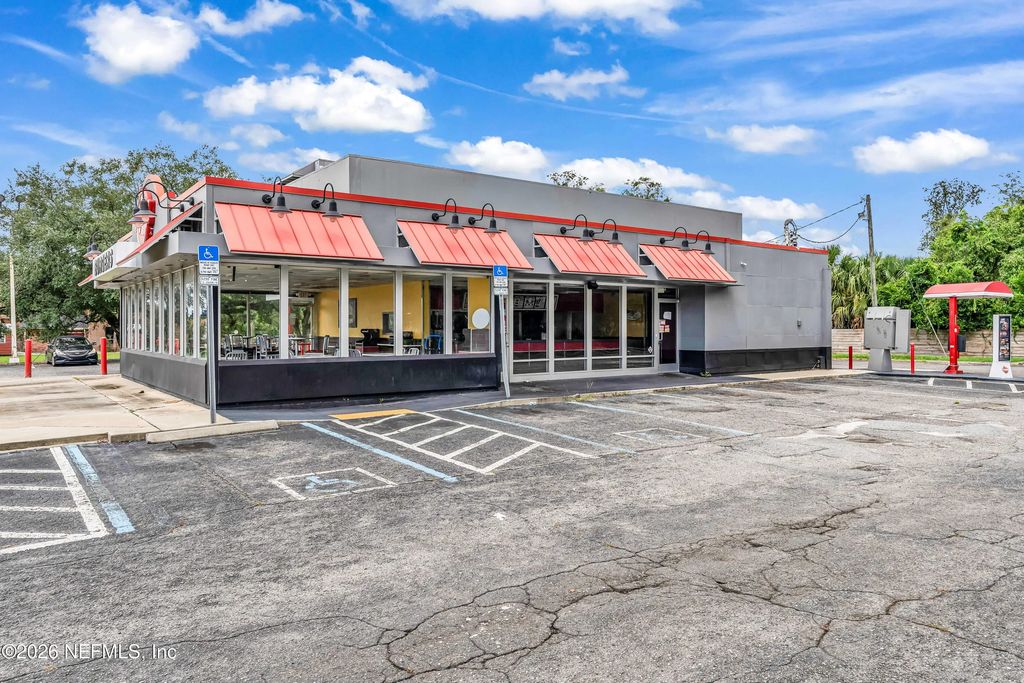 Two Way Sign Exit Right 7459 Lem Turner Road, Jacksonville Property Listing: MLS® #2166851