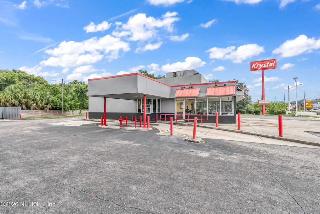 Two Way Sign Exit Right 7459 Lem Turner Road, Jacksonville Property Listing: MLS® #2166851