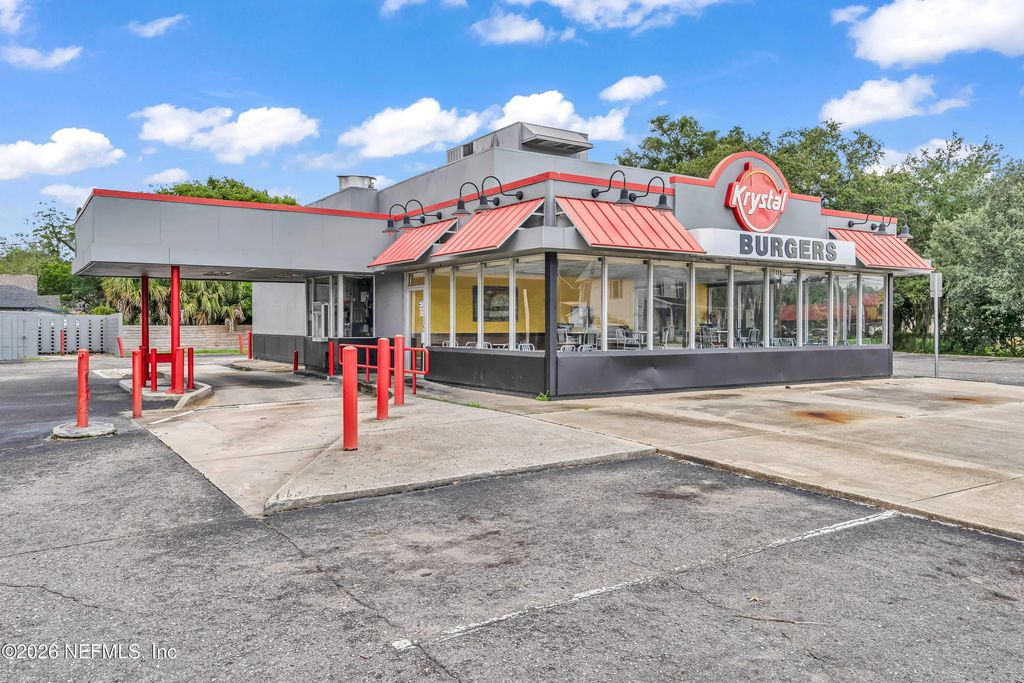 Two Way Sign Exit Right 7459 Lem Turner Road, Jacksonville Property Listing: MLS® #2166851