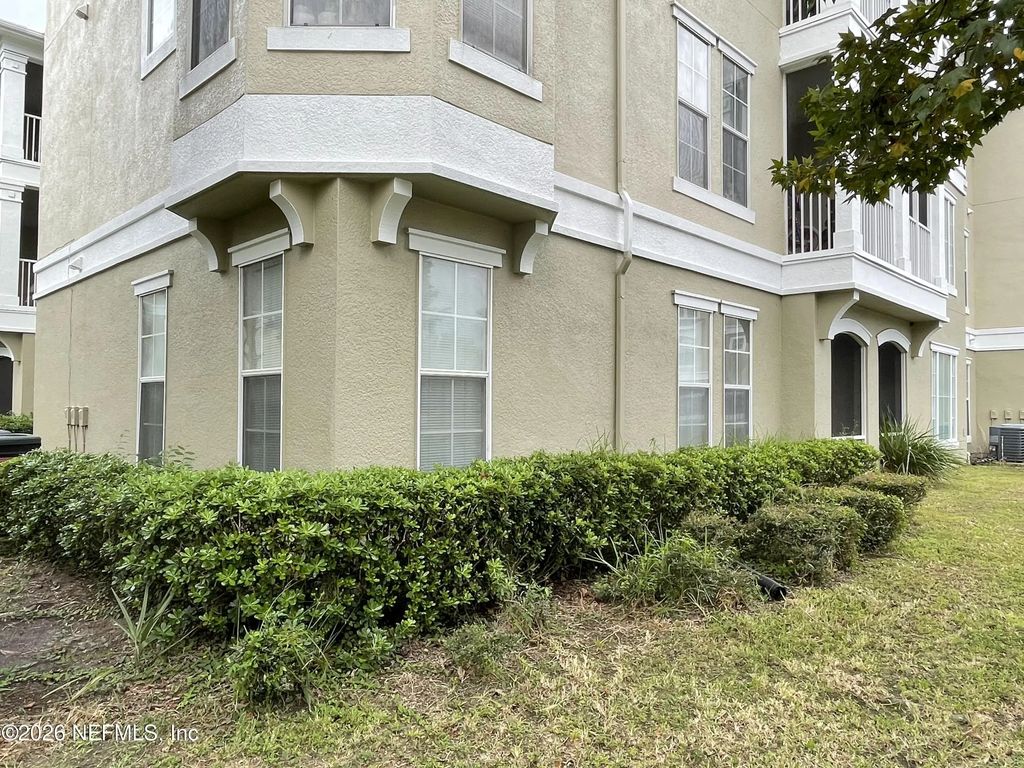 8290 Gate Parkway W 1005, Jacksonville