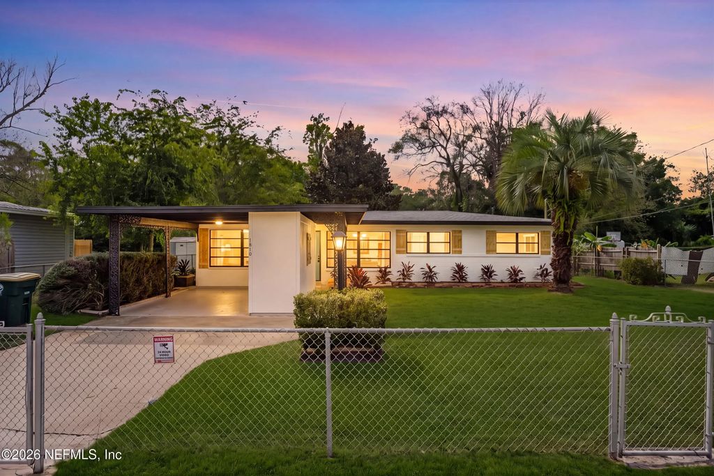 1810 Agave Circle W, Jacksonville
