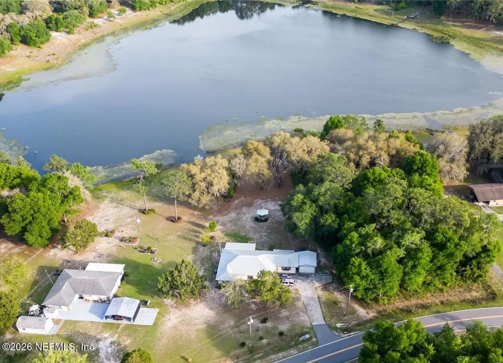 135 Ashley Lake Drive, Melrose