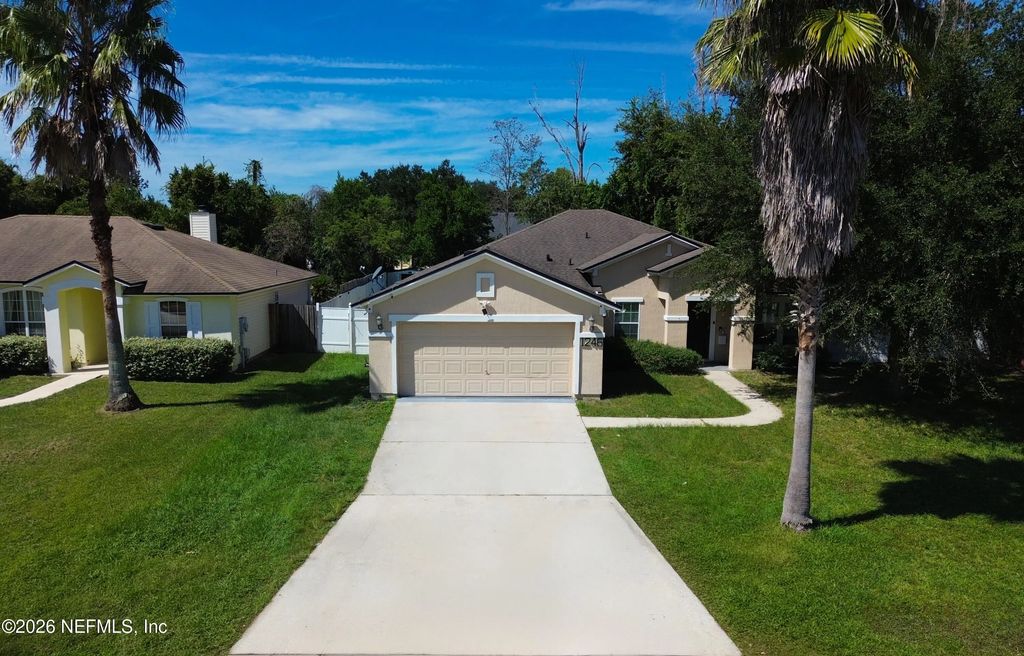 1246 Summit Oaks Drive W, Jacksonville