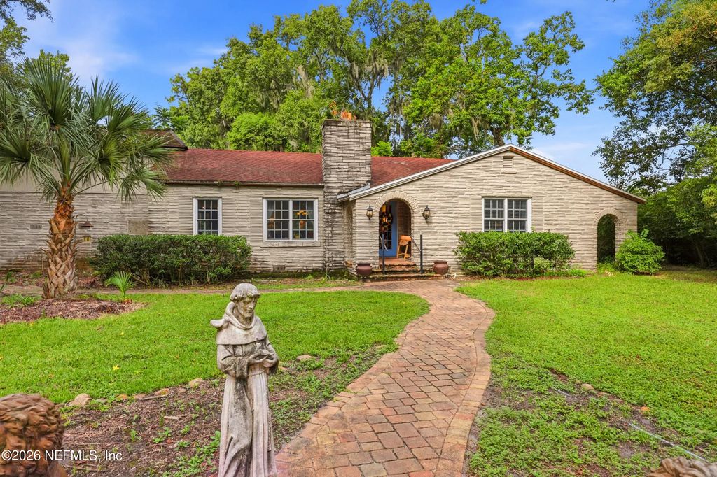 8150 San Jose Boulevard, Jacksonville