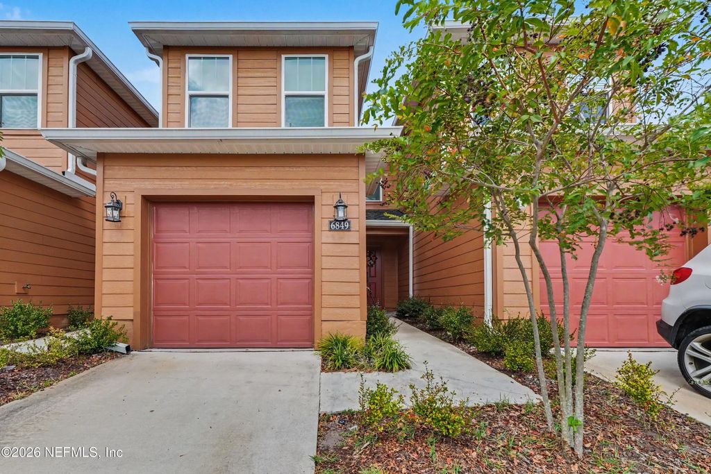 6849 Lake Mist Lane, Jacksonville