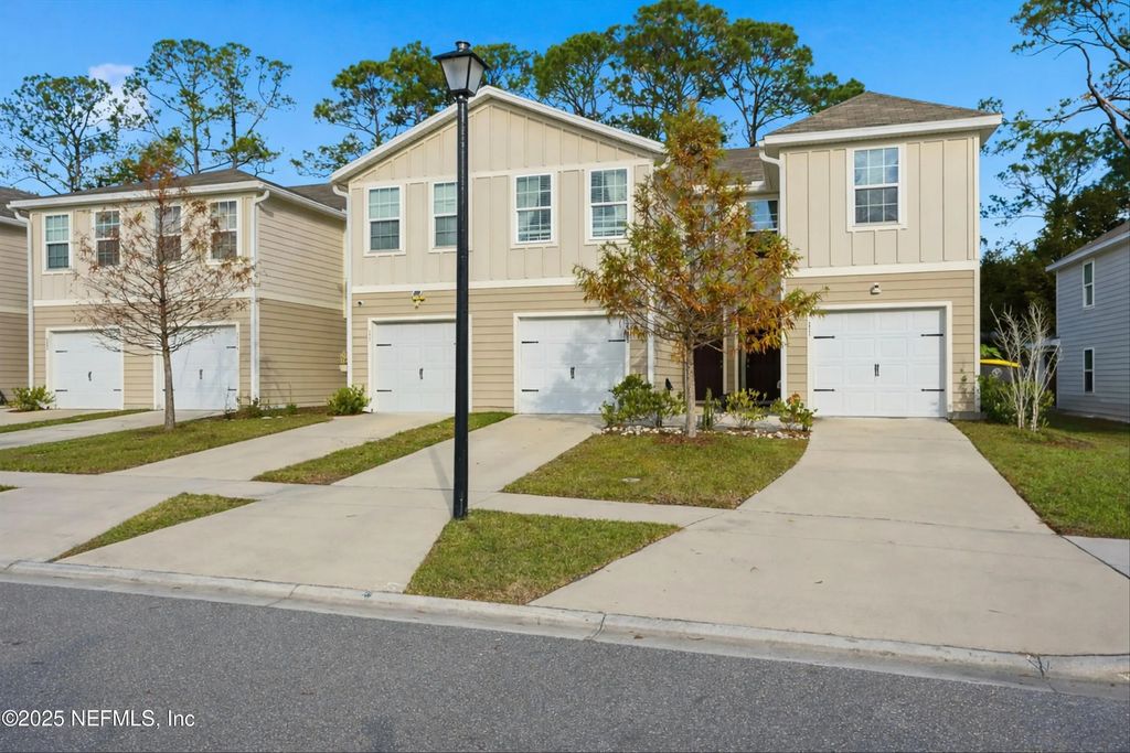 5935 Creekside Crossing Drive, Jacksonville