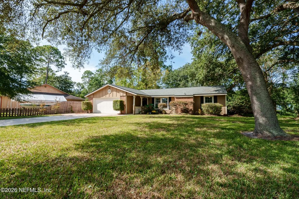 11250 Cloverhill Circle W, Jacksonville
